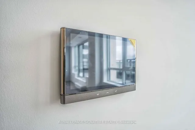 Additional image 3 of 405 Dundas St Unit 310