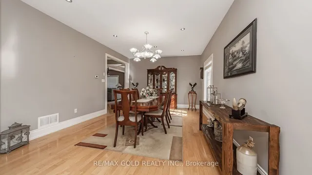 Additional image 22 of 57 Crystal Glen Cres