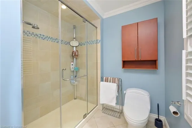 Additional image 23 of 14 Penrose Crt