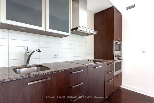 Additional image 13 of 12 York St Unit 4202