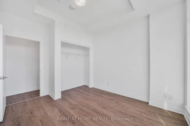 Additional image 27 of 405 Dundas St Unit PH05