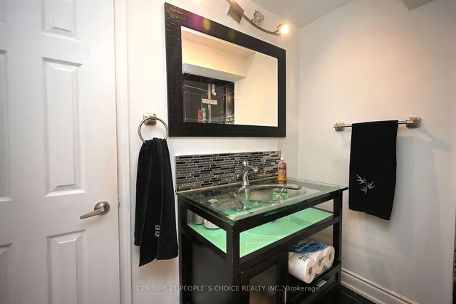 Additional image 33 of 50 Gallucci Cres