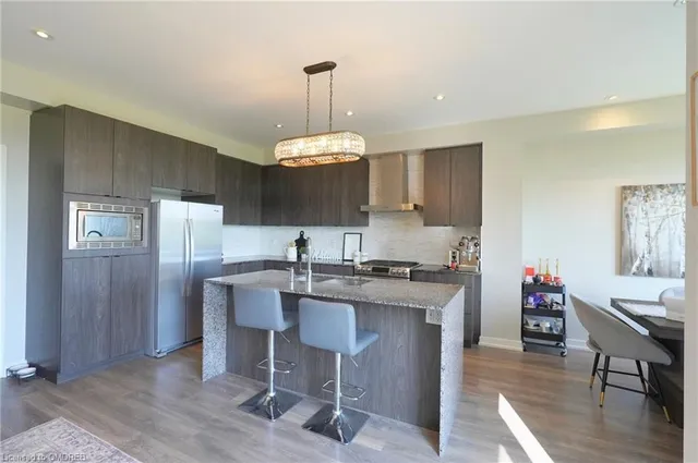 Additional image 6 of 3185 Mintwood Circle Cir