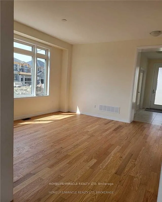 Additional image 6 of 21 Moorcroft Pl