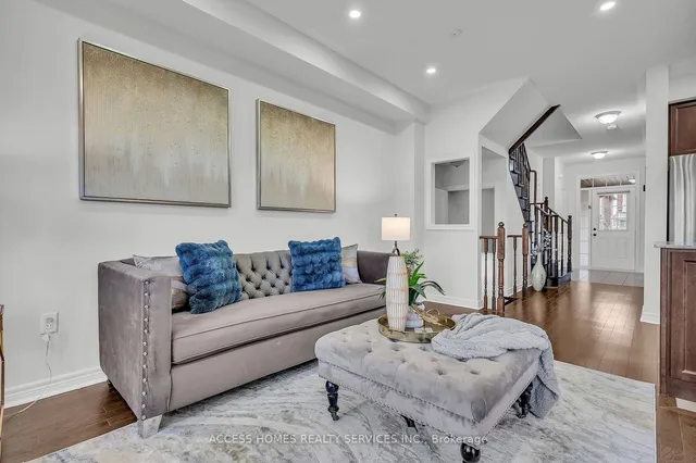 Additional image 11 of 100 Padbury Tr