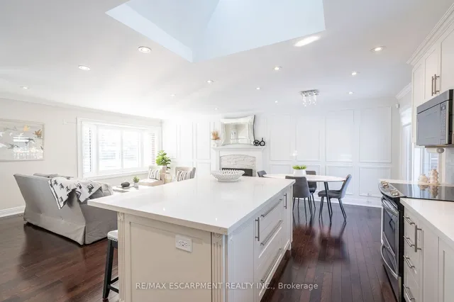 Additional image 8 of 5247 SPRUCE Ave