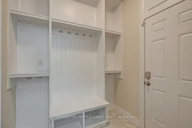 Additional image 20 of 3186 Hines Dr