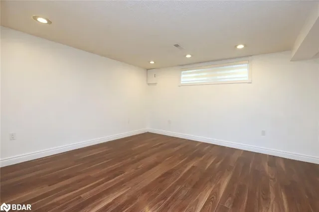 Additional image 27 of 32 Coniston Ave