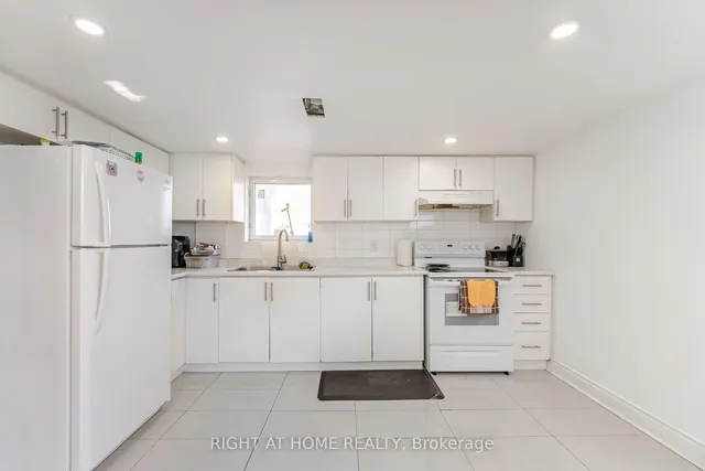 Additional image 26 of 78 Sanford Cres