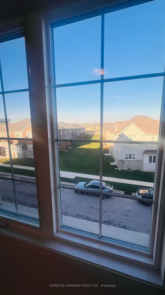 Additional image 25 of 3070 Merrick Rd