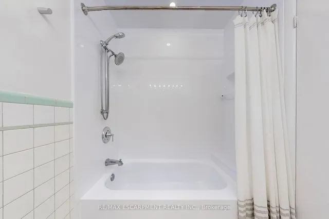 Additional image 23 of 697 George St