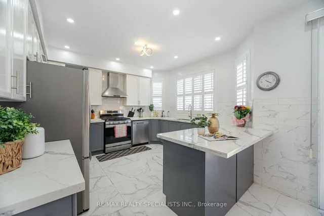 Additional image 13 of 30 Latania Blvd