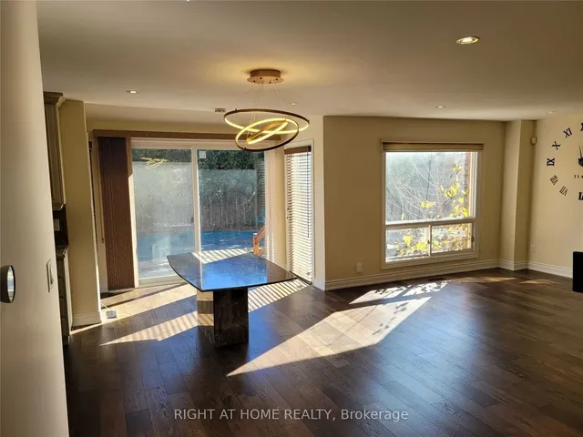 Additional image 15 of 1080 Glenashton Dr