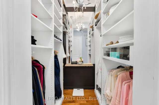 Additional image 3 of 690 Peter Robertson Blvd