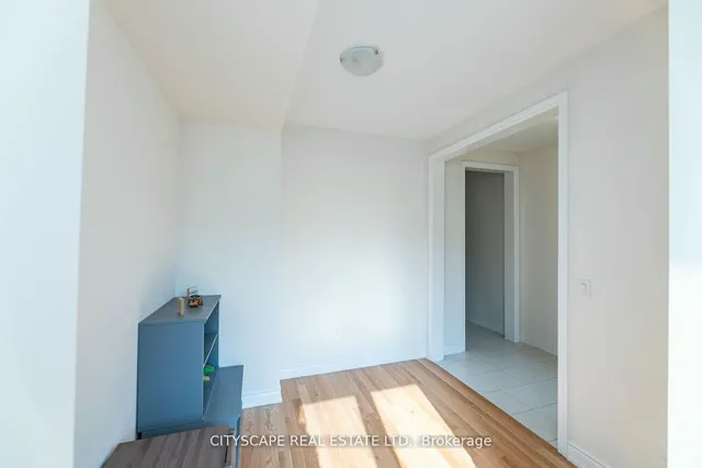 Additional image 11 of 3243 Sixth Line