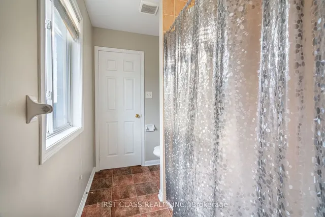 Additional image 24 of 26 Pecan Dr