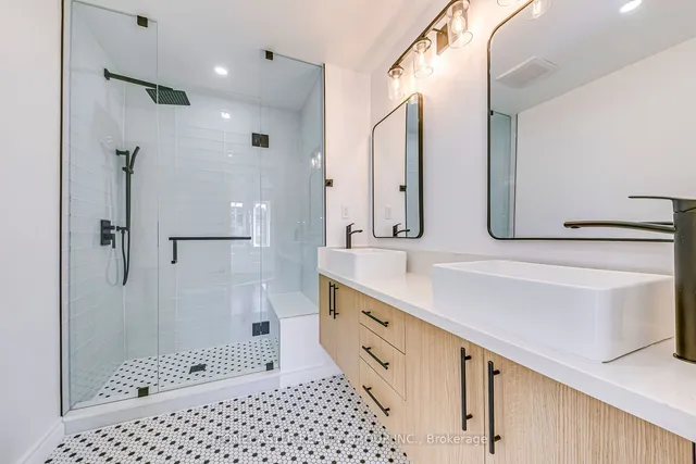 Additional image 22 of 2341 Parkhaven Blvd Unit 5