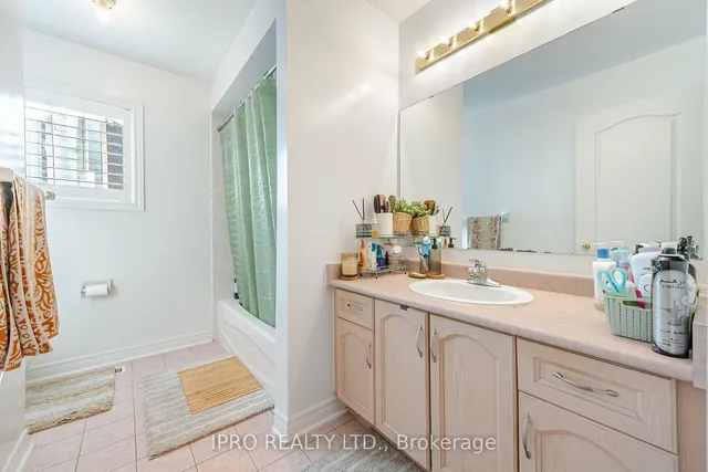 Additional image 29 of 49 Australia Dr