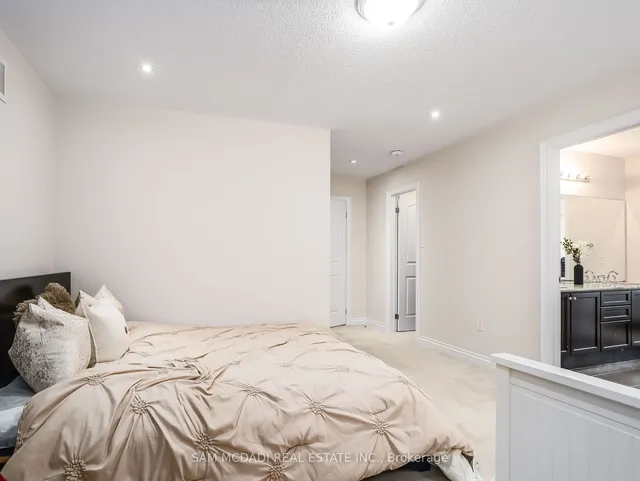 Additional image 24 of 7 Canis St