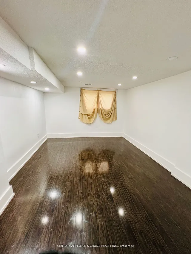 Additional image 26 of 7247 Sigsbee Dr