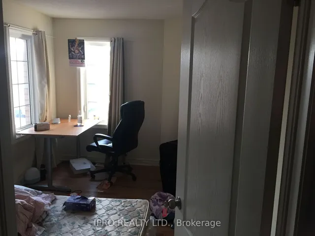 Additional image 3 of 4694 Centretown Way