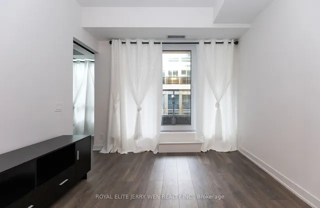 Additional image 4 of 108 Peter St Unit 511