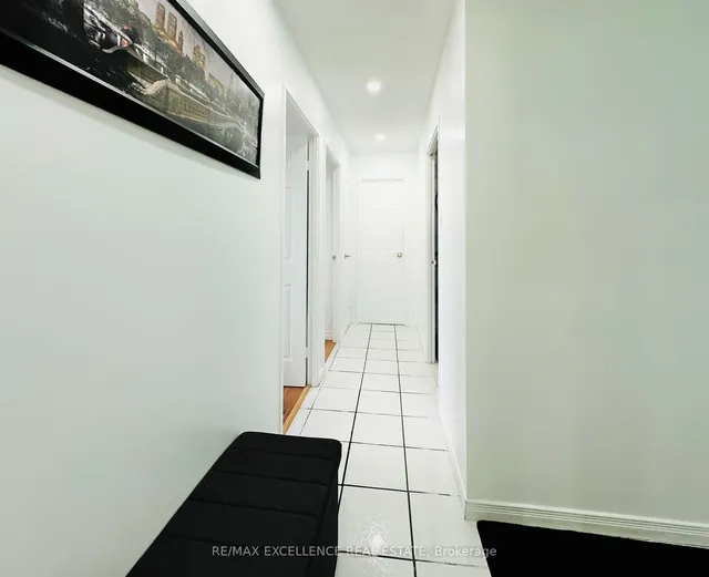 Additional image 11 of 3533 Derry Rd Unit 902