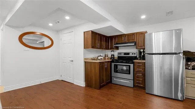 Additional image 23 of 10 Highland Trail