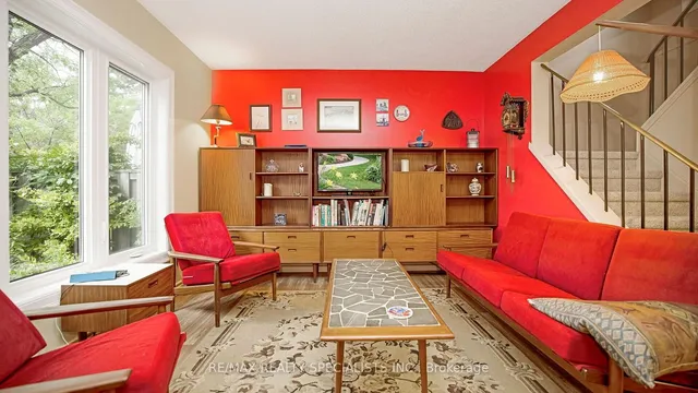 Additional image 10 of 4 Greenfield Sq