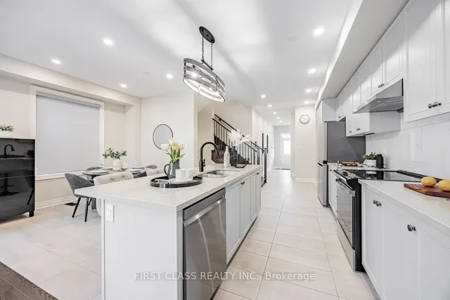 Additional image 8 of 8 Reign Lane