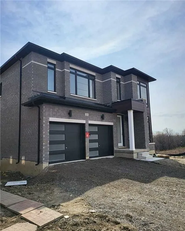 Additional image 2 of 21 Moorcroft Pl