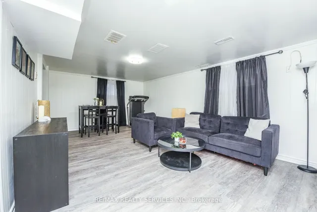 Additional image 34 of 3646 Corliss Cres