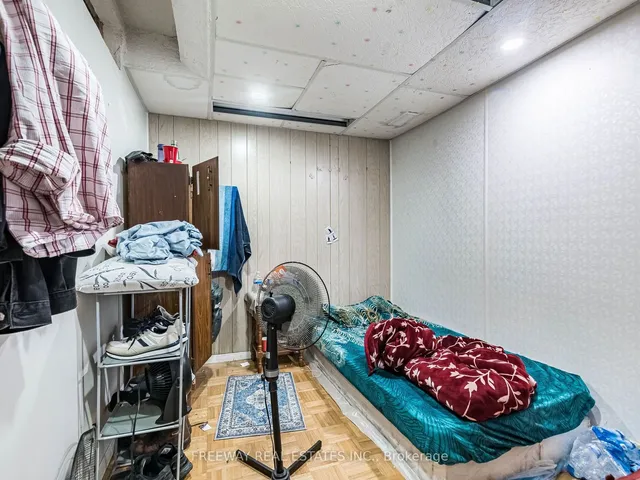 Additional image 17 of 66 Banting Cres