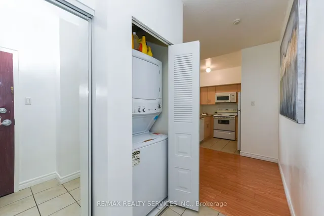 Additional image 10 of 7405 Goreway Dr Unit 716