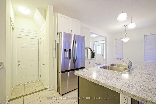 Additional image 14 of 2 Redfern St