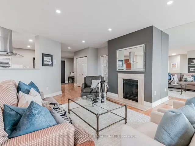 Additional image 16 of 15 Mcmurrich St Unit 1502