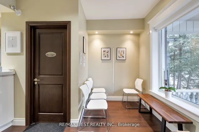 Additional image 3 of 96 Roncesvalles Ave