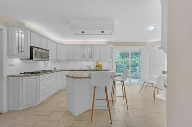 Additional image 25 of 2262 BONNYLYN Crt