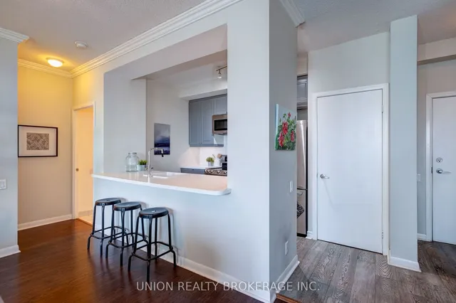 Additional image 10 of 2067 Lake shore Blvd Unit 802