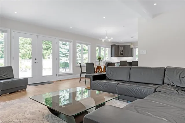 Additional image 18 of 1247 Cumnock Cres