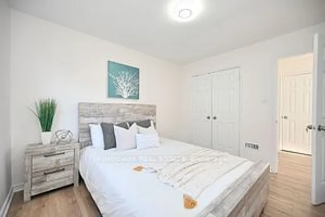 Additional image 27 of 4659 Full Moon Circ