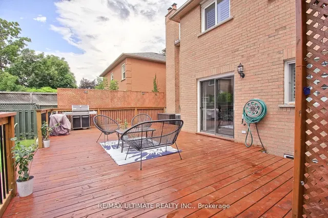 Primary image of 559 Avonwick Ave