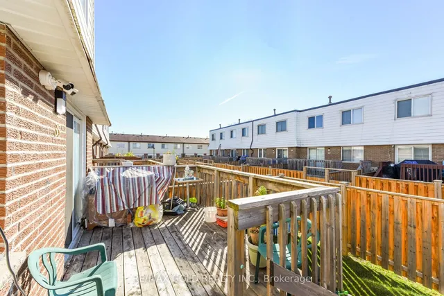 Additional image 31 of 7500 Goreway Dr Unit 35