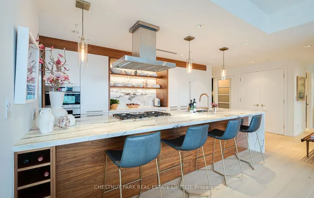 Additional image 8 of 180 University Ave Unit 3206