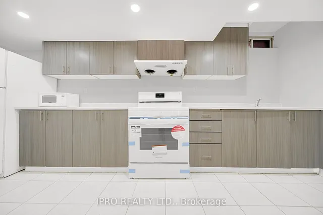 Additional image 33 of 1204 Prestonwood Cres