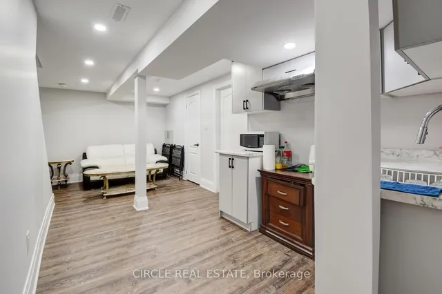 Additional image 24 of 900 Central Park Dr Unit 30