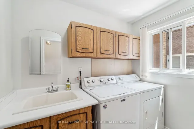 Additional image 22 of 38 Larchmere Ave