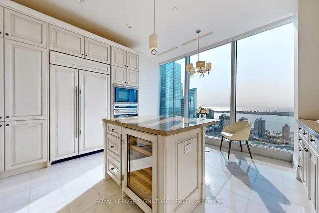 Additional image 15 of 183 Wellington St Unit 3505