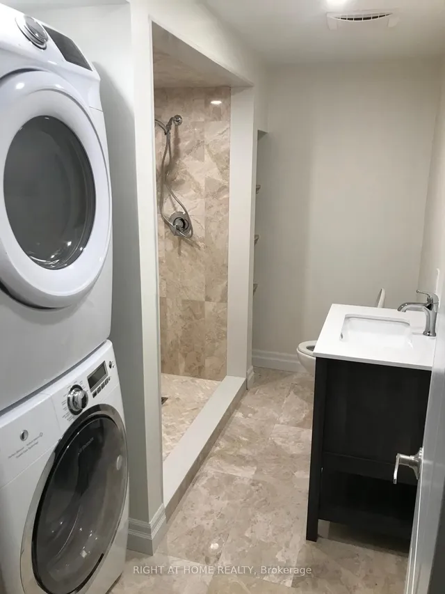 Additional image 38 of 1080 Glenashton Dr