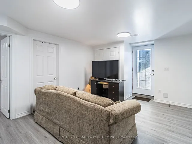 Additional image 29 of 40 Devonshire Dr